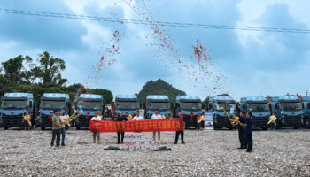 玉柴物流集團(tuán)玉柴機(jī)電玉林公司交付20輛乘龍牽引重載新能源車,助力客戶開啟綠色運(yùn)輸新篇章